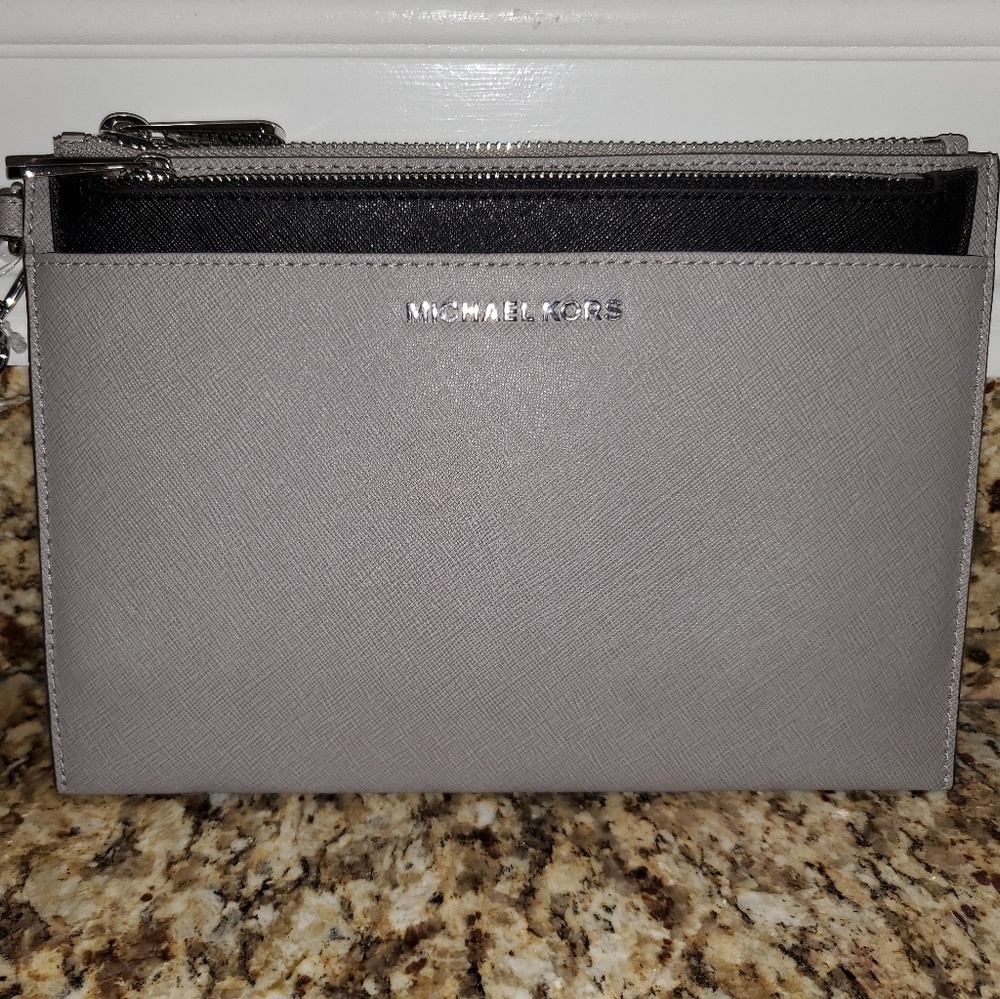 Michael Kors Wristlet